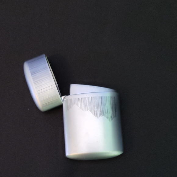 Marlboro Pocket Ashtray - Picture 2 of 7